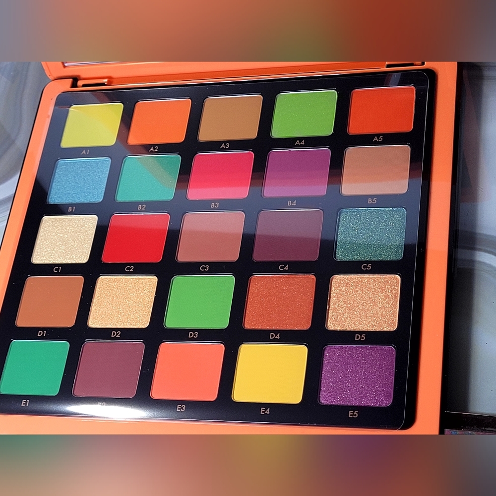 Anastasia Beverly Hills NORVINA COLLECTION VOL 3 - Picture 7 of 16